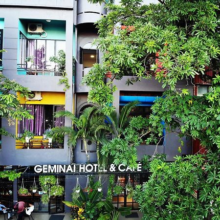 Geminai Hotel&Café Ðồng Hới Buitenkant foto