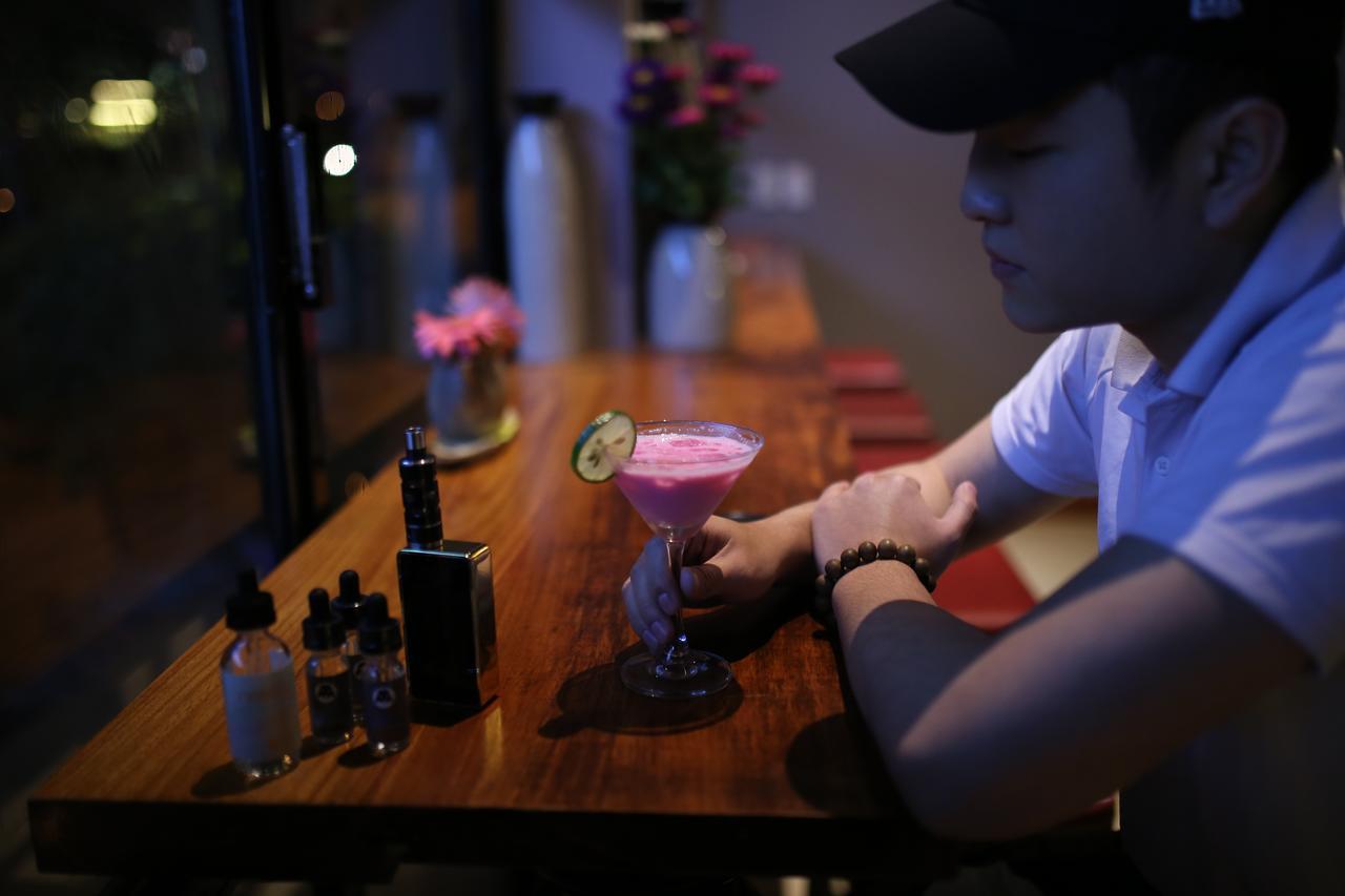 Geminai Hotel&Café Ðồng Hới Buitenkant foto
