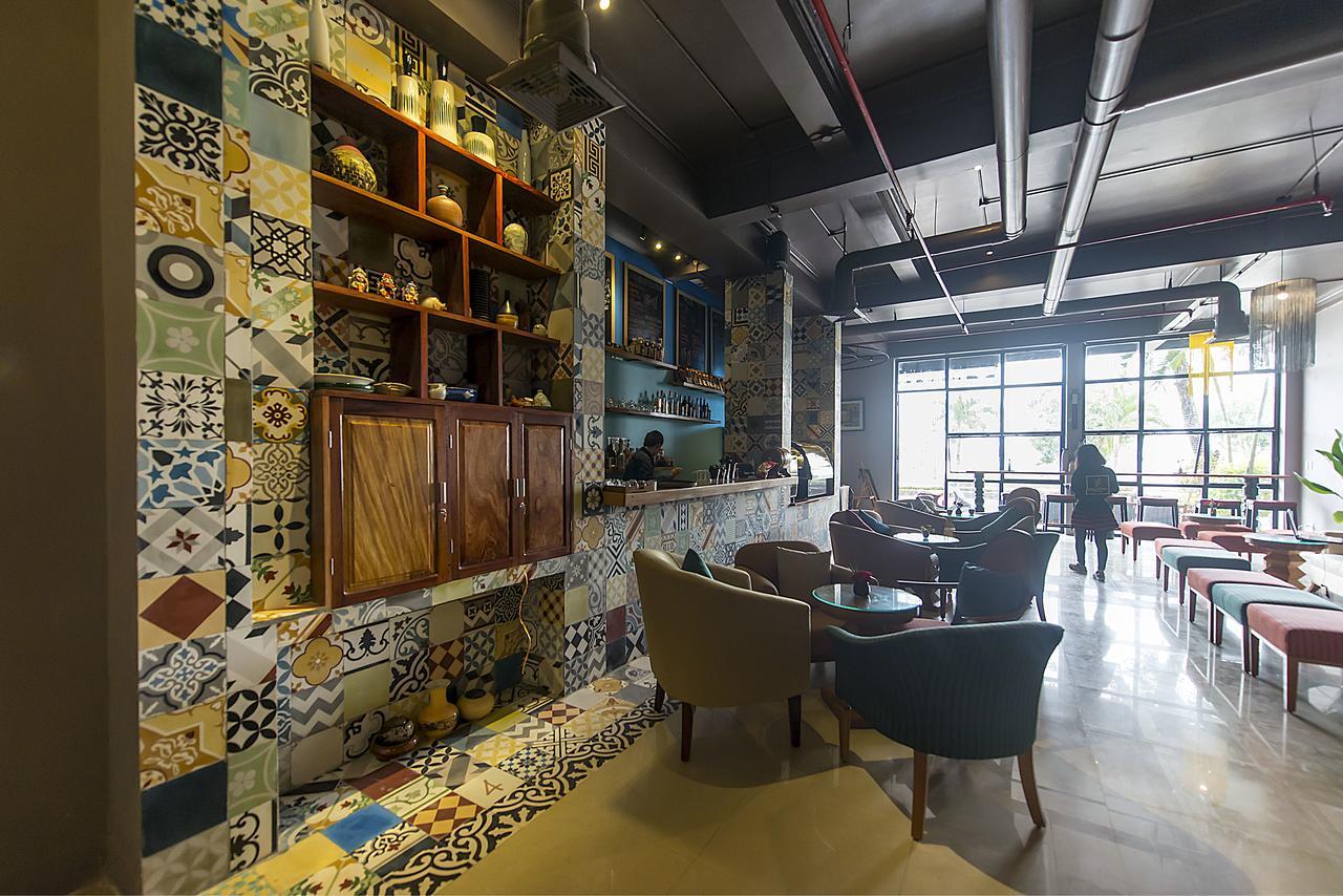 Geminai Hotel&Café Ðồng Hới Buitenkant foto