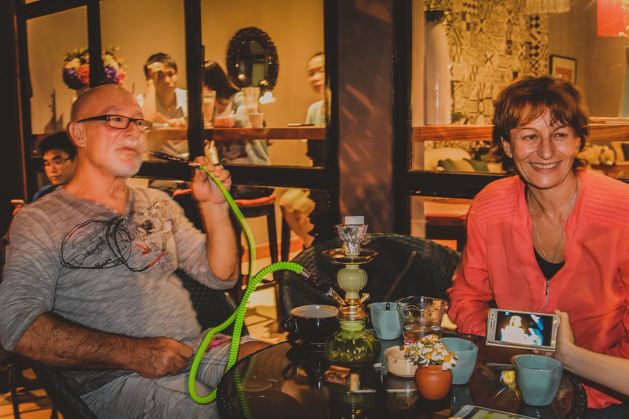 Geminai Hotel&Café Ðồng Hới Buitenkant foto