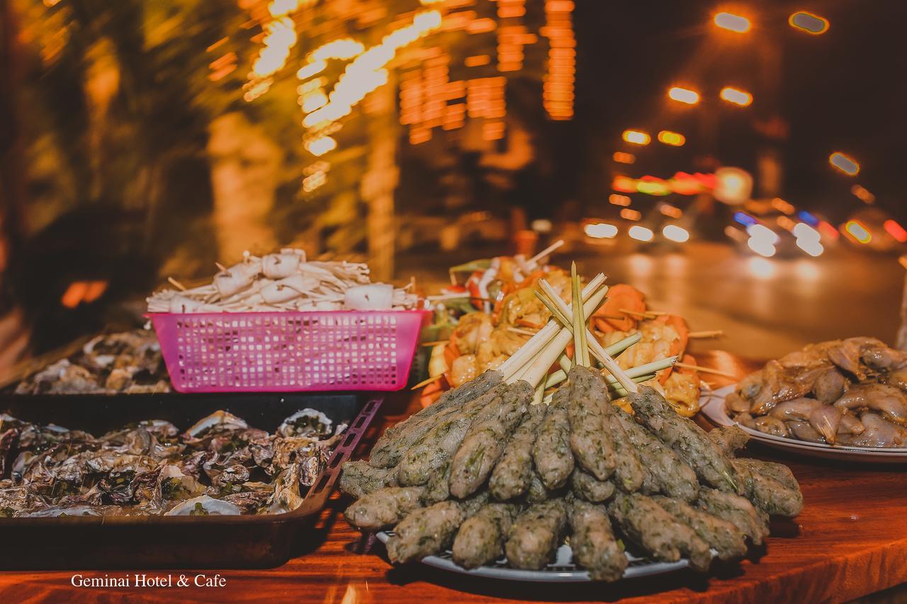 Geminai Hotel&Café Ðồng Hới Buitenkant foto