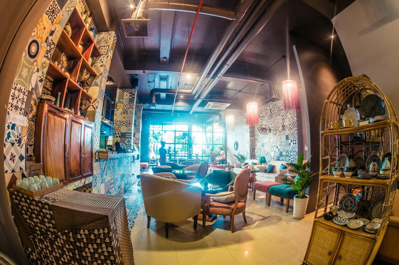 Geminai Hotel&Café Ðồng Hới Buitenkant foto