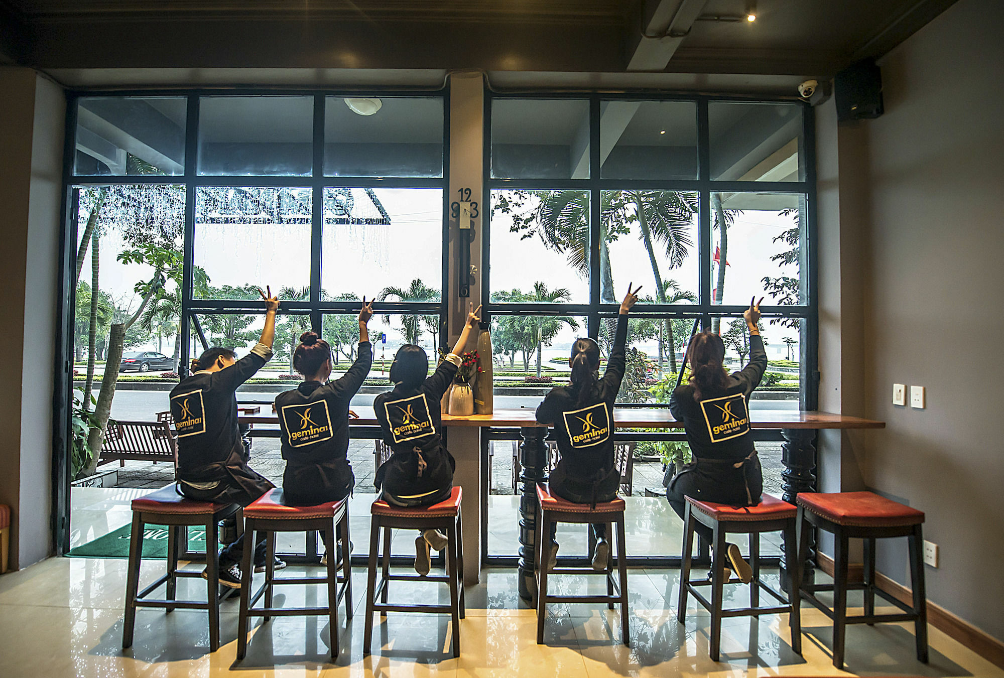 Geminai Hotel&Café Ðồng Hới Buitenkant foto