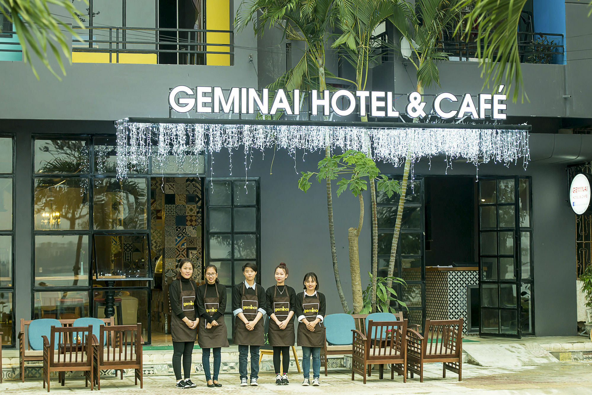 Geminai Hotel&Café Ðồng Hới Buitenkant foto