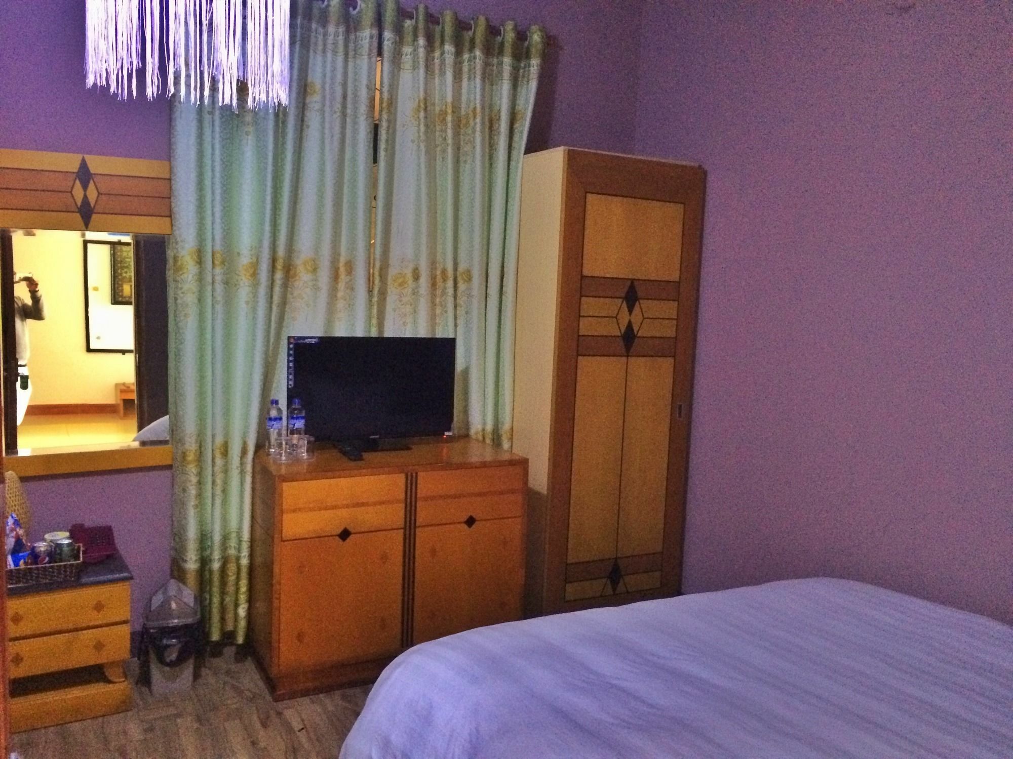 Geminai Hotel&Café Ðồng Hới Buitenkant foto